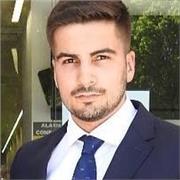 Profesor titulado en Administración y Dirección de Empresas con Máster Universitario de Formación del Profesorado de Educación Secundaria por la especialidad de Economía y Empresa. Clases presenciales y online